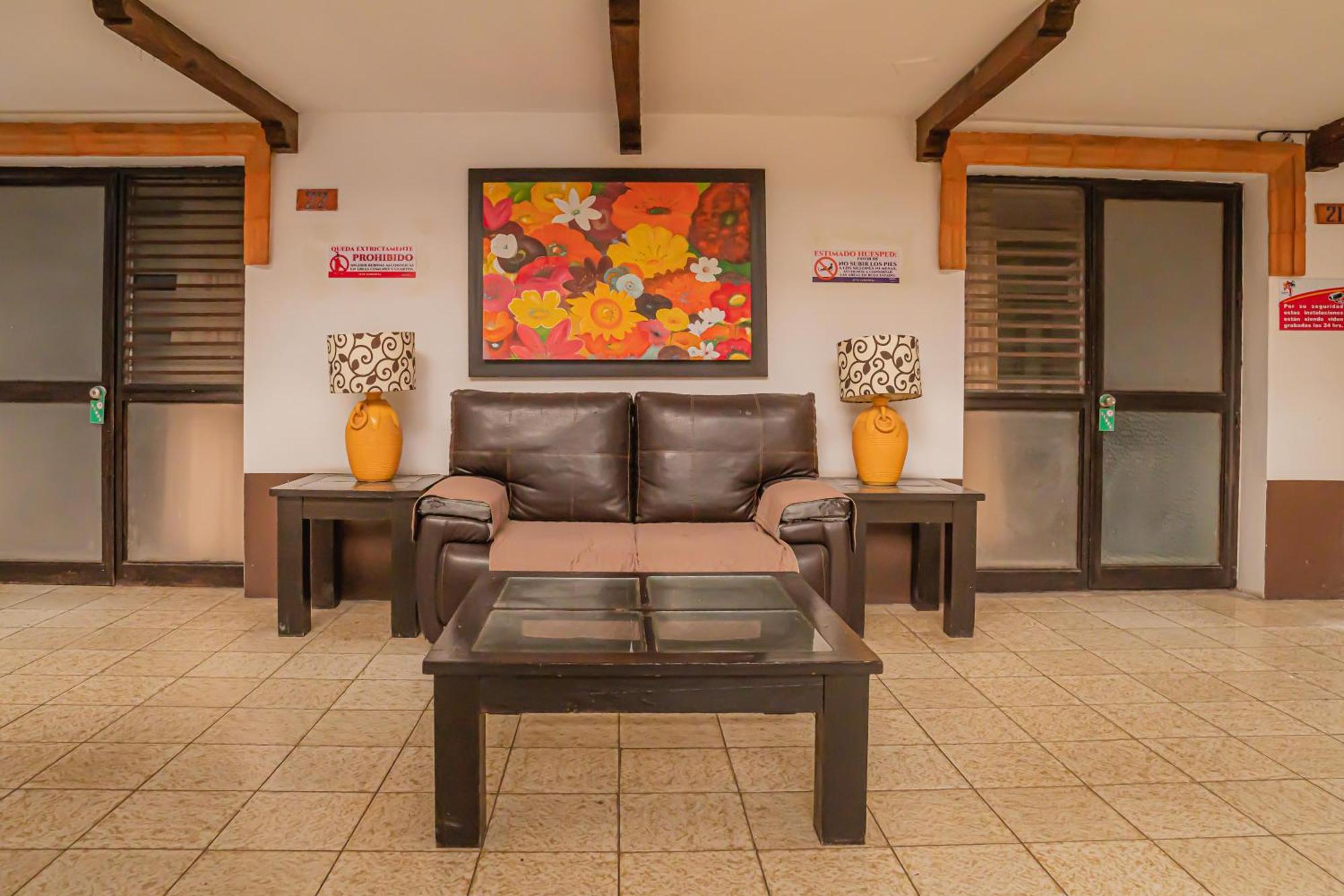 Hotel Zapotlan Ciudad Guzman Esterno foto