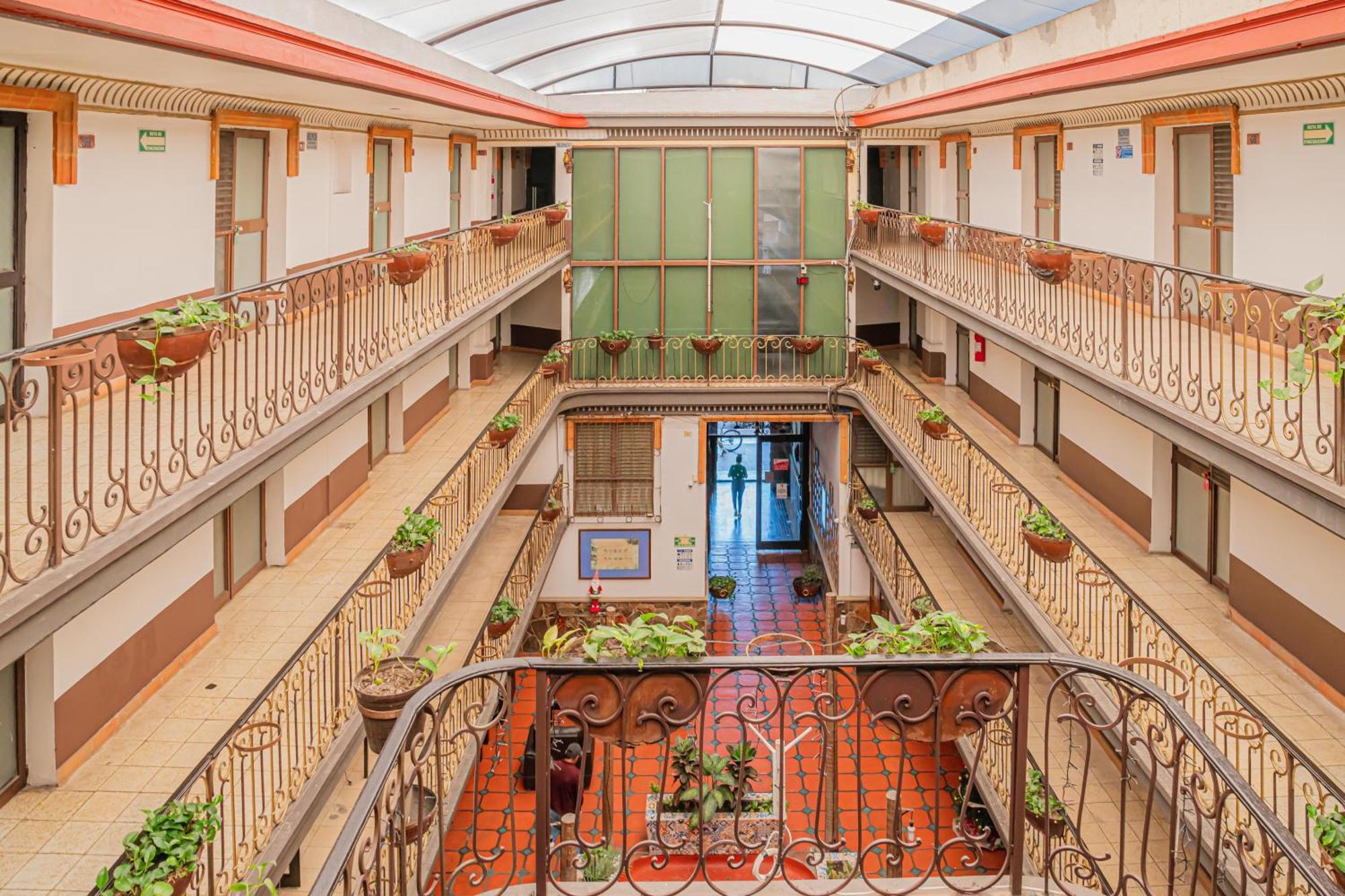 Hotel Zapotlan Ciudad Guzman Esterno foto